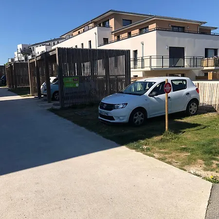Appartement Verson 아파트 *